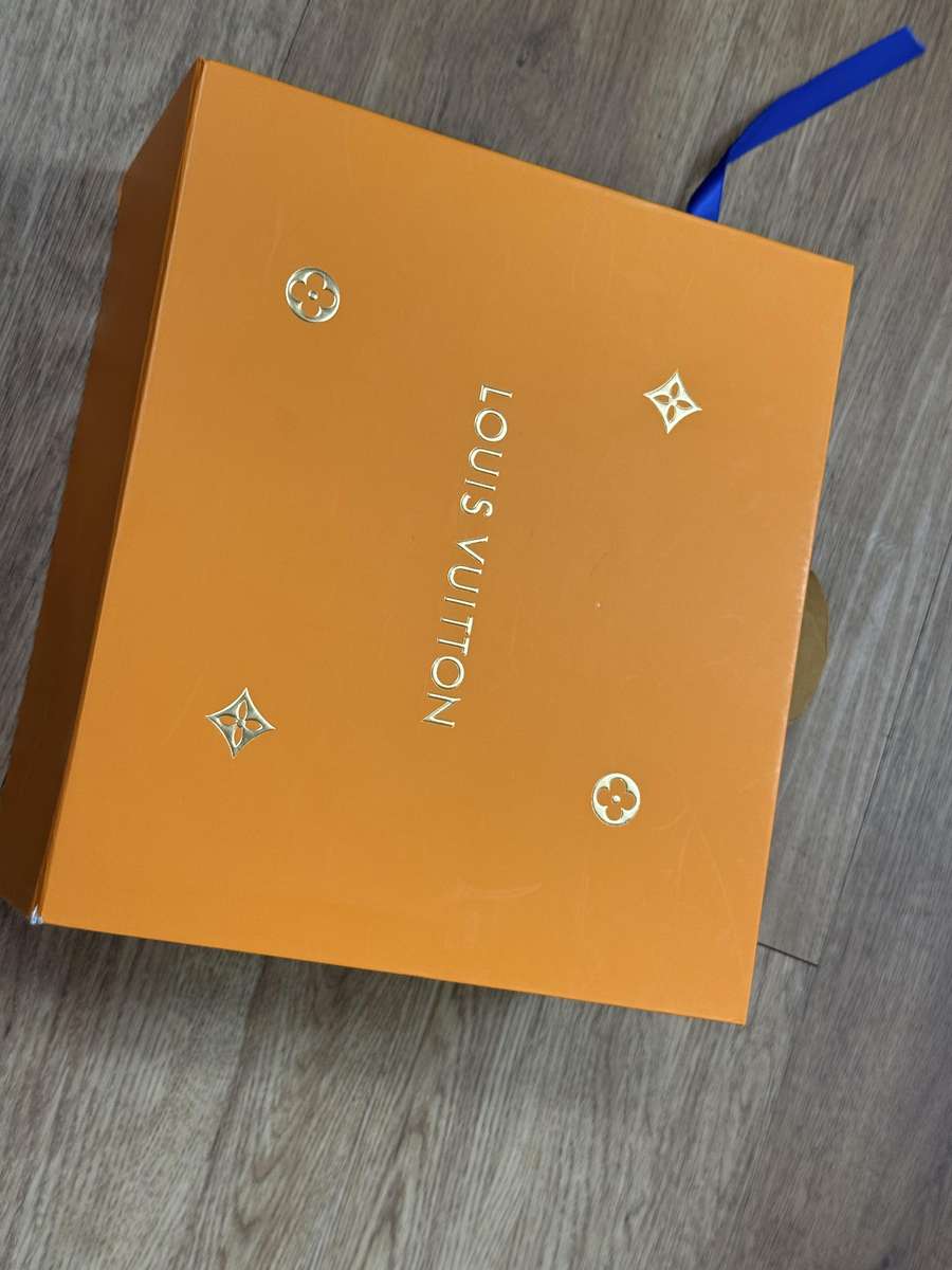 프라다 패딩백 레플리카 사이트 관련 의류 이미지 88
